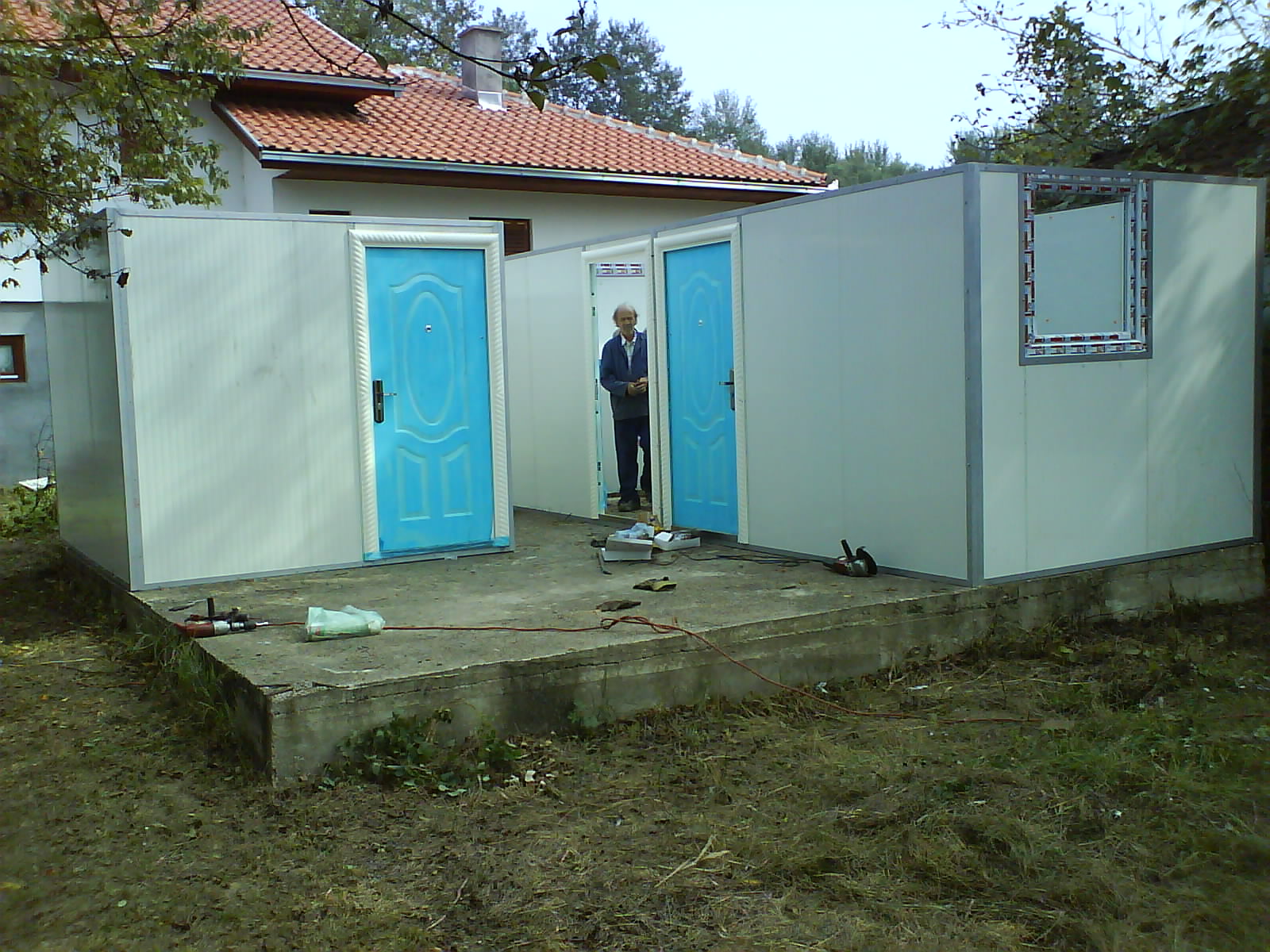 Kontejneri